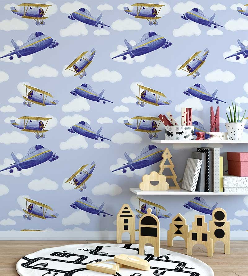 Papel de parede com céu de fundo e com aviões infantis em cores azuis claras e branco pastél - Infantil 220
