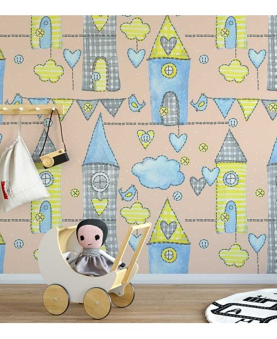 Papel de parede com castelos e nuvens, em cores de rosa e azul Papel de parede com castelos e nuvens, em cores de rosa e azul