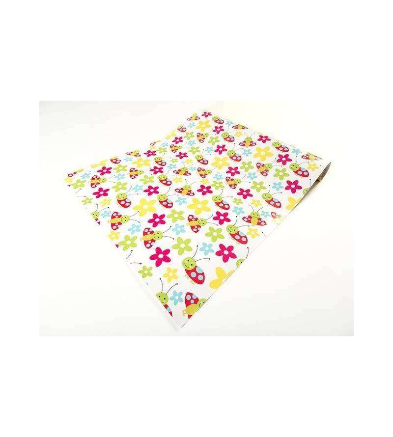 Papel de parede em tons rosa, verde, amarelo, azul e com fundo branco - Infantil 162