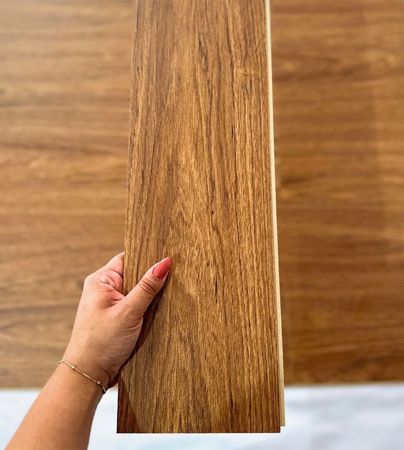 Piso de Madeira Click Alta Qualidade com Encaixe