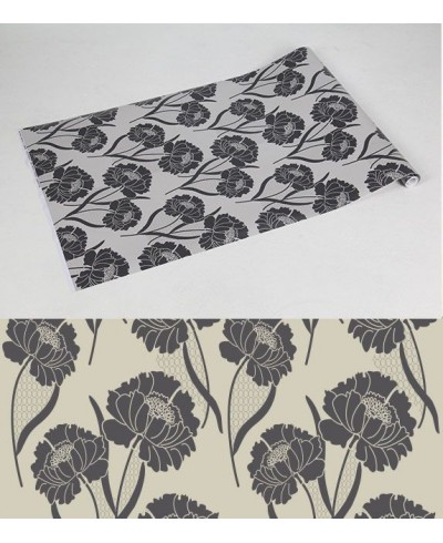 Papel de parede floral nos tons de cinza escuro, fundo em tons de bege