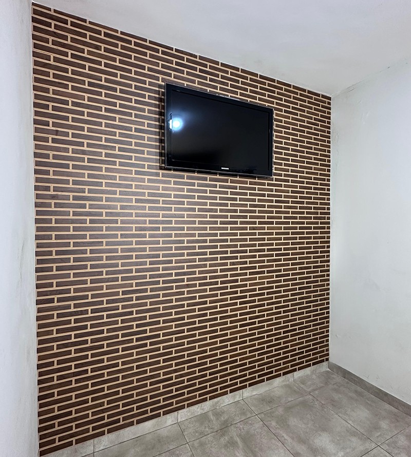 Revestimento Tijolinho de Madeira Imbuia Premium