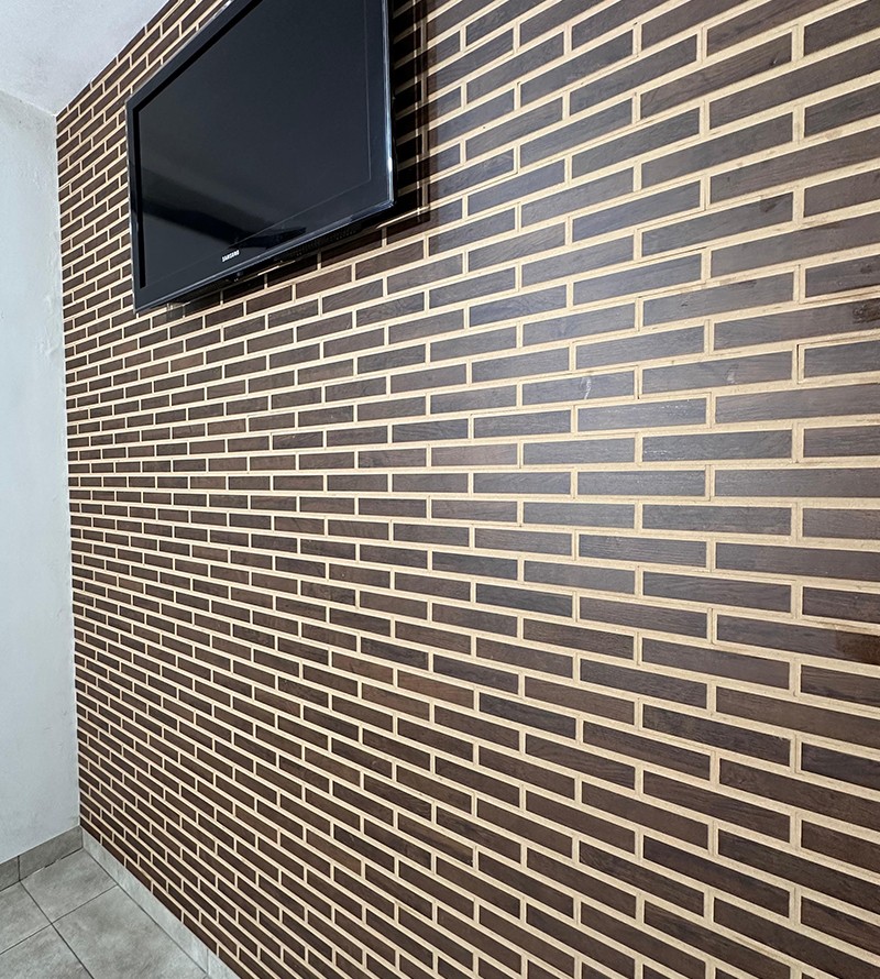 Revestimento Tijolinho de Madeira Imbuia Premium