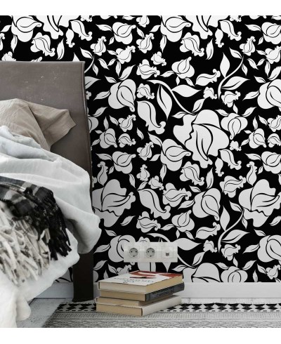 Papel de parede modelo floral, fundo preto com flores brancas - Floral 40