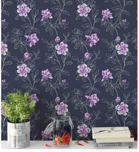 Papel de parede com flores em tons roxos, fundo preto e folhagem verde musgo e branco - Luxury 09