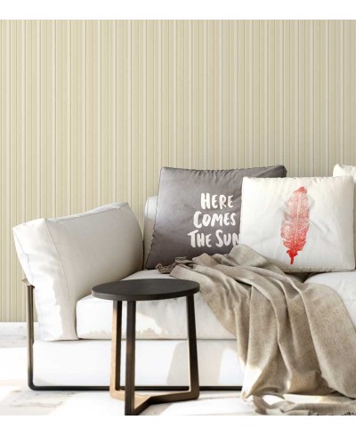 Papel de parede listrado bege e amarelo