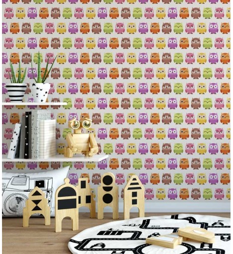Papel de Parede com fundo na cor branca, com corujinhas em variadas cores e caras - Kids 01