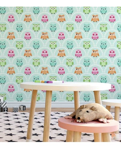 Papel de Parede com fundo na cor azul com corujas em variadas cores e caras - Kids 07