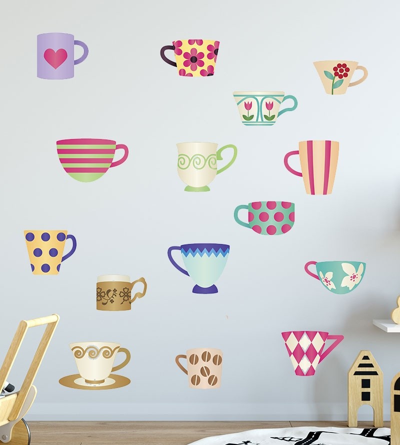 Sticker tema cozinha com xícaras coloridas de café da manhã infantil