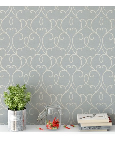 Papel de parede com fundo simulando jeans com detalhes arabescos na cor nude